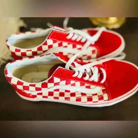 Vans Other - Vans Old Skool like new condition men’s size 10 👈🏻 SUPER CLEAN shoes